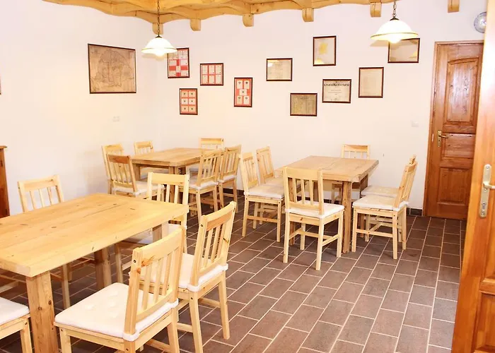 Hehl Pince Panzio 3* Villany